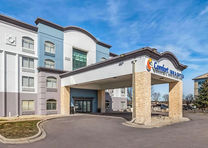 Comfort Inn & Suites Madison East - Monona