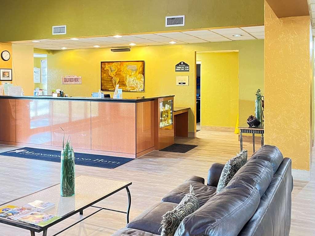 Hotel Comfort & East - Monona