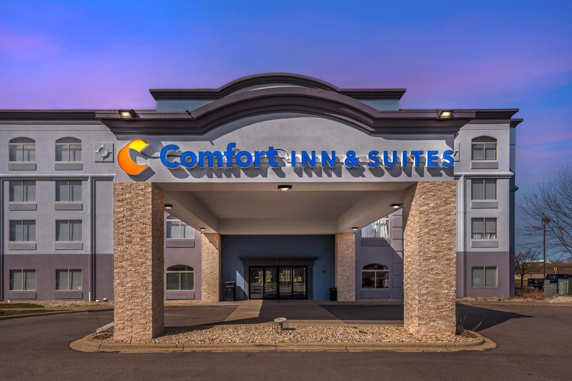 Comfort & East - Monona Hotel 3*