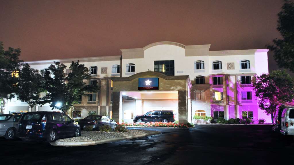 Comfort & East - Monona Hotel