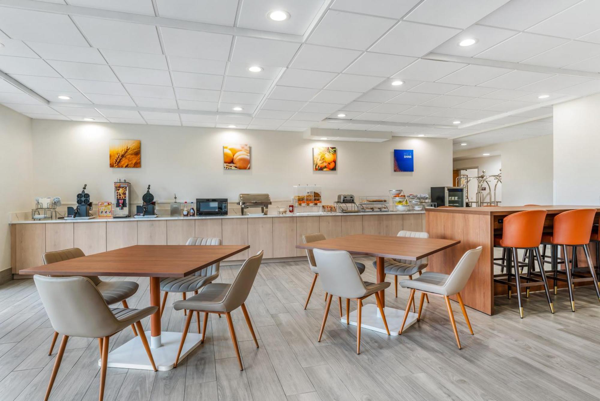 Hotel Comfort & East - Monona Madison