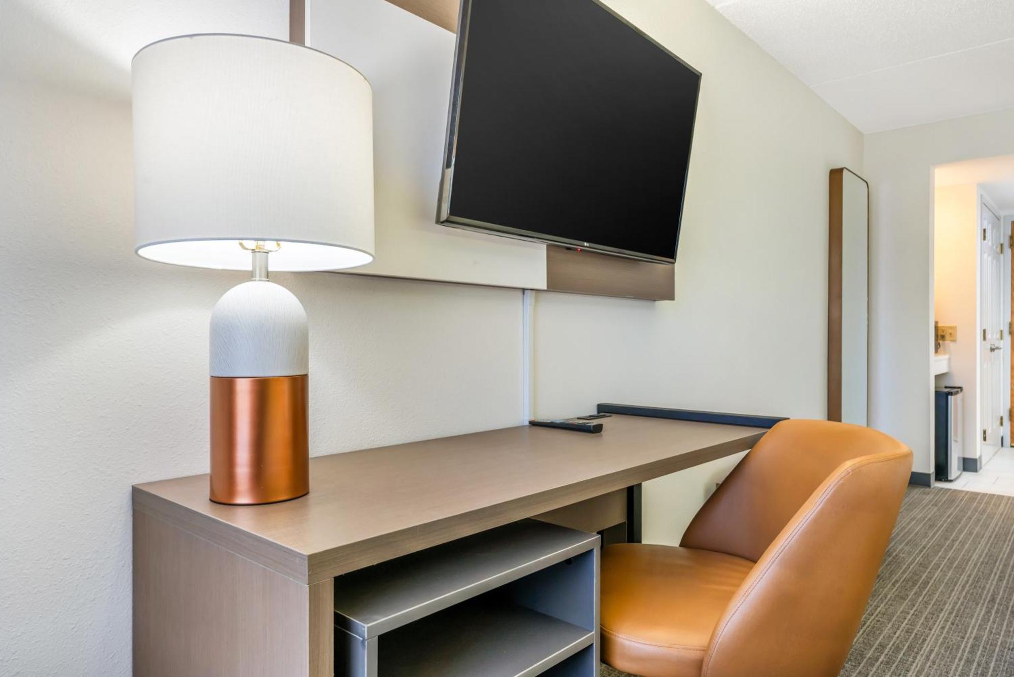 Hotel Comfort & East - Monona