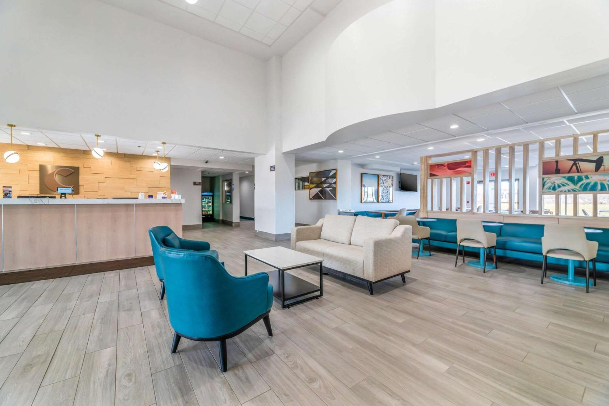 Comfort & East - Monona 3*